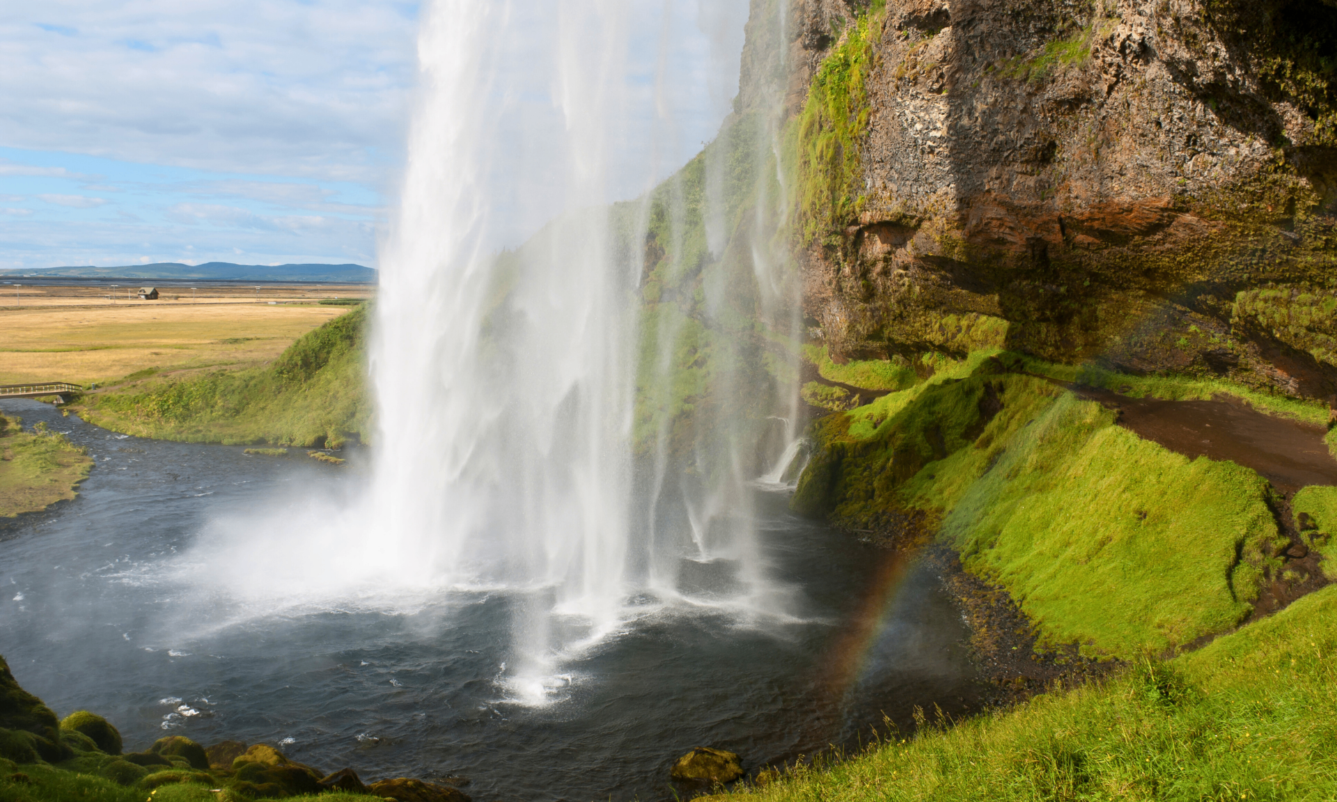 Iceland's South Coast Waterfalls: Seljalandsfoss & Skógafoss