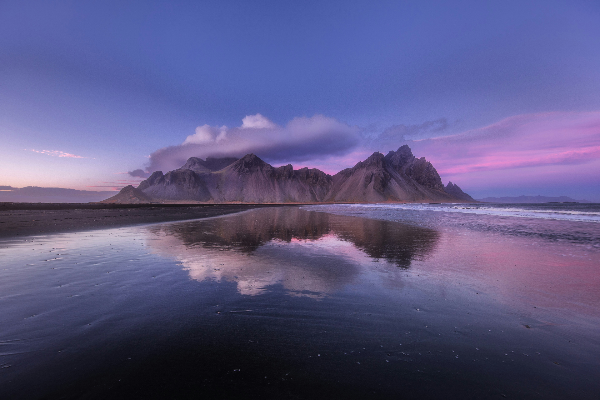 Easy Travel Iceland team in the Icelandic landscape